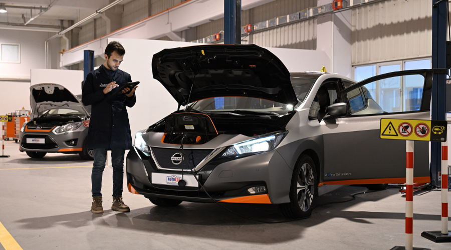 BTSO MESYEB Elektrikli ve Hibrit Araçlarda Mesleki Yeterlilik Belgesi Vermeye Başladı