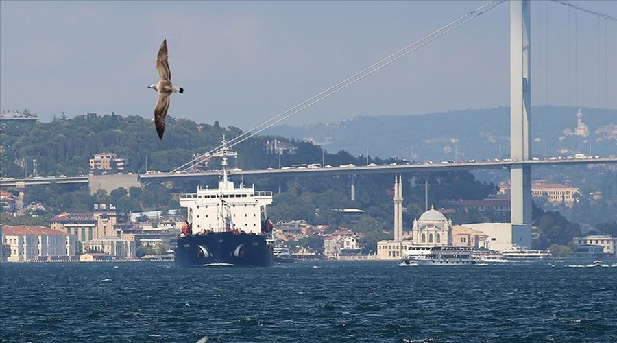 Türk Boğazları'ndan Geçişte Tarihi Adım