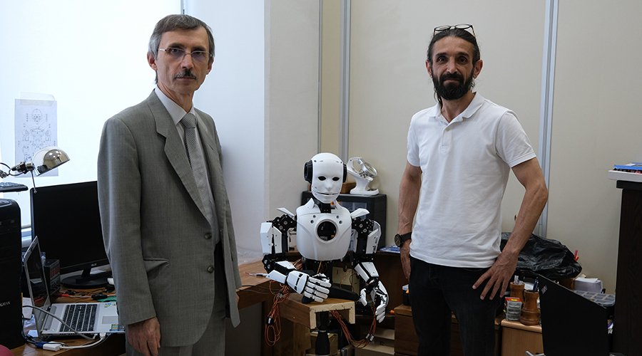 ULUTEK Firmasının İnsansı Robotu Dünyayı Değiştirebilir